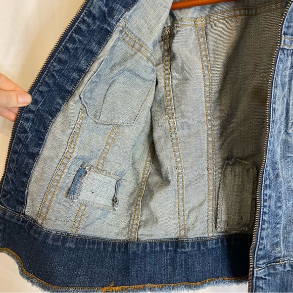 ALLEN B Women’s Jeweled Distressed Jean Jacket Cropped Sleeves Size Small - Picture 10 of 16